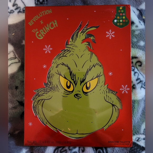Revolution X The Grinch, set of 5 NIB products - Picture 2 of 7